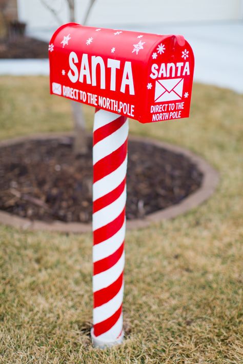 North Pole Mailbox Ideas, Taylor Christmas, Xmas Decorations Outdoor, Christmas Outdoors, Santa Mailbox, Diy Mailbox, Mailbox Ideas, Santa Mail, Santa North Pole