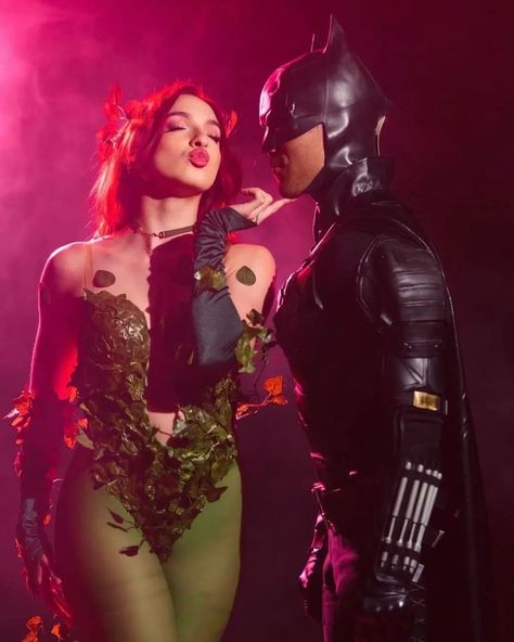 Pheromones in Action 🌹💋☣️ @missbrisolo as Poison Ivy @justinsaiyann as Batman Photographed by @ericcarrollphoto #PoisonIvy #PamelaIsley #GothamCitySirens #GothamSirens #GothamCity #Gotham #HarleyQuinn #Catwoman #TheBatman #Batman #TheDarkKnight #DarkKnight #BruceWayne #DC #DCComics #DCUniverse #PoisonIvyCosplay #BatmanCosplay #DCCosplay #CosplayersOfInstagram #CosplayersOfIG #Cosplayer #Cosplay #PinUp #RedHead #Plants #Leaves #Green Batman Poison Ivy Costume, Poison Ivy And Batman Costume, Poison Ivy Costume Couple, Poison Ivy Character, Pamela Isley, Poison Ivy Cosplay, Poison Ivy Costumes, Poison Ivy Batman, Halloween Couples