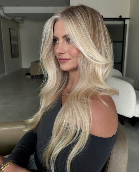 Signature Effortless Blonde - a staple technique that I am so passionate about!! Customized techniques consisting of tease lights, lowlights, root shadow, wet balayage + glossing - whole package 💌 #effortlesshair #blondeinspo #brightblonde #haireducation Red Root Smudge Blonde Hair, Blonde Highlights Root Shadow, Bleach And Tone Hair Shadow Root, Bright Balayage Blonde, Blonde Root Blend, Stretched Roots Blonde, Blonde Hair With Blended Roots, Lived In Creamy Blonde, Blonde Root Touch Up