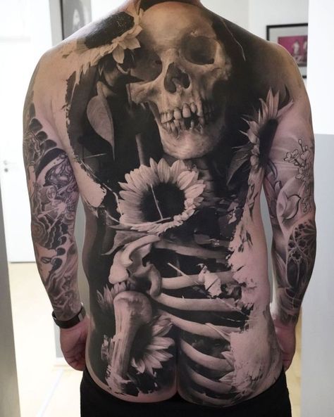 Full Back Tattoo For Men Design, Skull Back Piece Tattoo, Skull Rose Tattoos, Octopus Tattoo Design, Realistic Tattoo Sleeve, Back Piece Tattoo, Black White Tattoos, Demon Tattoo, Full Back Tattoos