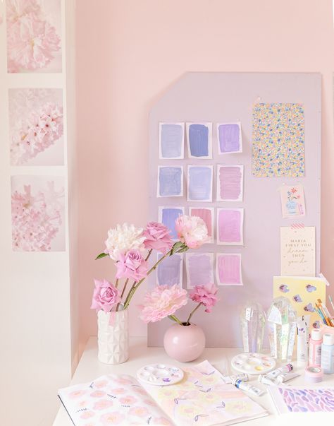 creative working space by mariamarie Pastel Office Decor Workspaces, Artist Aesthetic Pink, Pink Art Studio Aesthetic, Pink Art Studio, Aesthetic Art Room, Watercolor Desk Setup, Pastel Purple Office Aesthetic, Pink Work Space Aesthetic, Baby Girl Room Pink