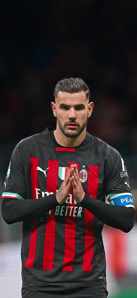 Theo Hernandez Wallpaper, Ac Milan Aesthetic, Theo Hernandez Milan, Football 4k, Theo Hernandez, Sports Edits, Milan Wallpaper, Paolo Maldini, Football Icon