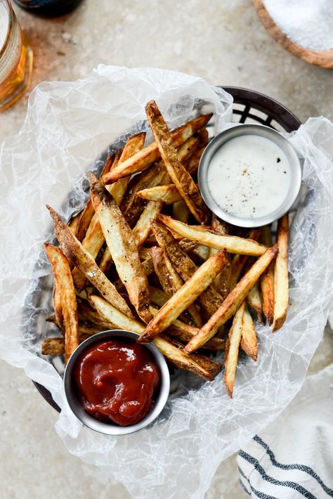 Homemade Air Fryer French Fries - Simply Scratch Homemade Air Fryer French Fries, Healthy French Fries, Air Fry French Fries, Air Fryer French Fries, Homemade Fries, Homemade French Fries, Sweet Chicken, Crispy Fry, Salad Pasta