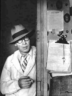 Writing A Love Letter, Robert Mapplethorpe, Henry Miller, Writers And Poets, Anais Nin, Book Writer, Man Ray, Grave Memorials, Real Men