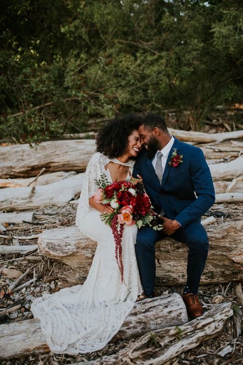 Elopement Shoot, Photographie Portrait Inspiration, Black Bride, Wedding Advice, Elopement Inspiration, Groom Style, Junebug Weddings, Wedding Pics, Rehearsal Dinner