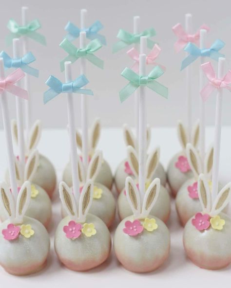 Bunny cake pops Bunny Pops, Bunny Cake Pops, Bake Cake, Bunny Birthday, Bunny Cake, Cupcake Muffins, Cakepops, Cake Pops, Cupcake