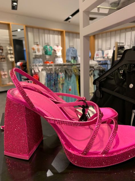 Hot Pink Designer Heels, Hot Pink Prom Accessories, Hot Pink Heels Prom, Pink Prom Heels, Hot Pink Birthday Outfit, Hot Pink Birthday Dress, Hot Pink Quince, Bershka Heels, Hot Pink Sweet 16