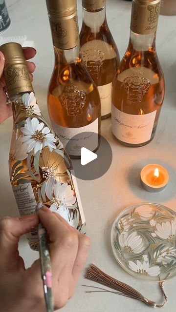 Hollie Yarwood | ✨bronzed beauties for this bridesmaid proposal✨  #handpaintedbottles #bottlesart #paintedbottles #luxurygift #bridesmaidproposals #pr... | Instagram Painted Champagne Bottle Bridesmaid, Diy Gift For Bride, Painting Champagne Bottles, Champagne Bottle Art, Wine Bottle Painting, Diy Bridesmaid Proposal, Bottle Painting Ideas, Painted Champagne Bottle, Bridesmaid Proposal Ideas