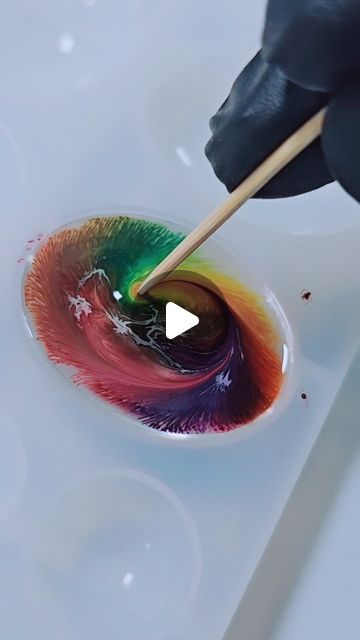 Epoxy Decoration Ideas, Resin Color Ideas, Alcohol Ink Art Ideas, How To Make Alcohol Ink, Resin Gift Ideas For Men, Alcoholic Ink Art, Epoxy Resin Art For Beginners, Epoxy Art Ideas, Resin Epoxy Ideas