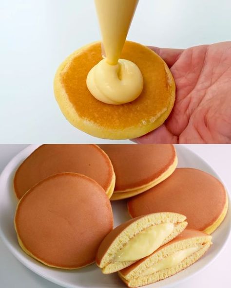 Dorayaki with Custard Cream Filling Custard Pancakes Recipe, Custard Cream Pancakes, Japanese Deserts Recipe, Custard Pancakes, Japanese Custard, Dorayaki Recipe, Pancake Fillings, Amaretti Cookie Recipe, Desserts Japonais