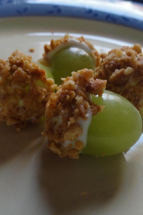 TAFFY APPLE GRAPES Taffy Grapes, Taffy Apple, Honey Roasted Peanuts, Grape Recipes, Just A Pinch Recipes, Reception Food, Just A Pinch, Honey Roasted, Green Grapes