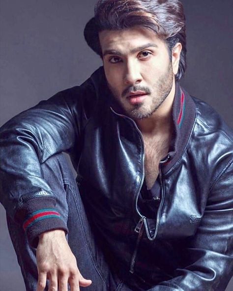 Pakistani Actors Male, Firoj Khan, Haina Amir, Firoz Khan, Bear Drawings, Khuda Aur Mohabbat, Feroze Khan, Romantic Quotes For Her, Pakistani Actors