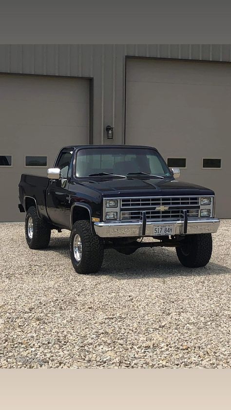 K 10 Chevy Trucks, Old Black Chevy Truck, 1980 Square Body Chevy, Modified Pickup Trucks, Chevy S10 Lifted, Classic Trucks Chevy, 80s Chevy Truck, 1985 Chevy C10, Old Chevy Trucks