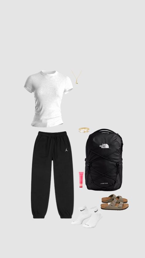 Comfortable Hoodie Outfit, Nike Sweat Outfit, Outfits To Wear With Black Sweatpants, Chill Outfits For School Summer, Monday Fits For School, School Outfit Sweatpants, 6 Flags Outfit, Cute Sweatpants Outfit For School, Outfit Inspired For School