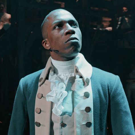 𝙖𝙖𝙧𝙤𝙣 𝙗𝙪𝙧𝙧 (𝙡𝙚𝙨𝙡𝙞𝙚 𝙤𝙙𝙤𝙢 𝙟𝙧.). Aaron Burr Aesthetic, Burr Hamilton, Hamilton Aaron Burr, Leslie Odom Jr Aaron Burr, Aaron Burr Hamilton, Alexander Hamilton Musical, Aaron Burr Sir, Leslie Odom Jr, Musical Jokes