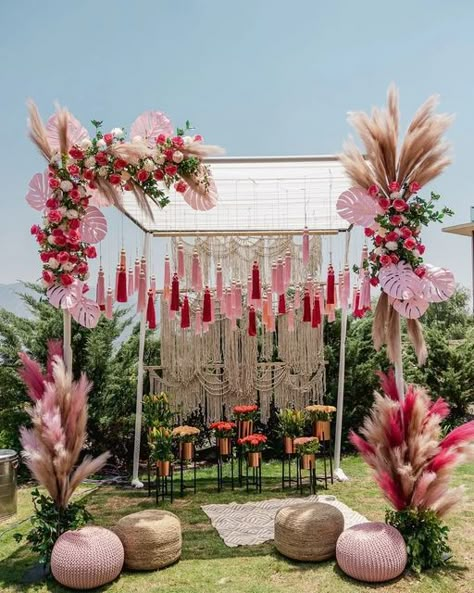 DecorDiyaa on Instagram: "Loving this chic boho setup adorned with beautiful tassels!! Decor @planboxweddingsandevents Follow @decordiyaa 👉Tag #decordiyaa to get featured #weddinginspiration #haldiceremony #engagement #shaadi #decordiaa #haldi #destinationwedding #eventmanagement #pellikuthru #pellikoduku #Reception #haldidecoration #weddingdecor #intimatewedding #southindianwedding #receptiondecoration #northindianwedding #mehandidecor #beachwedding #seemantham #mehandi #keralawedding #mand Boho Mehandi Decoration, Haldi Indoor Decoration, Boho Theme Mehendi Decor, Boho Mehndi Decor, Boho Indian Wedding Decor, Boho Haldi Decor, Boho Mehendi Decor, Haldi Setup Decor, Mehandi Backdrop