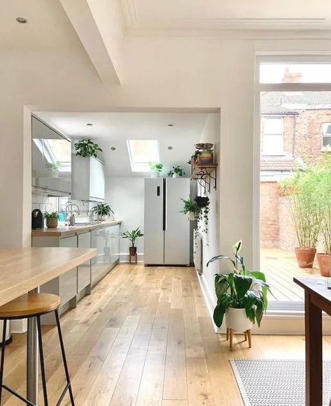 Couple transform tired Victorian terrace into dream home in painstaking renovation - Liverpool Echo Terrace Kitchen Ideas, Terrace House Kitchen, Terraced House Kitchen, Victorian Terrace Kitchen, Kitchen Extension Ideas, Terrace House Interior, Victorian Terrace Interior, Terrace Renovation, Terrace Interior