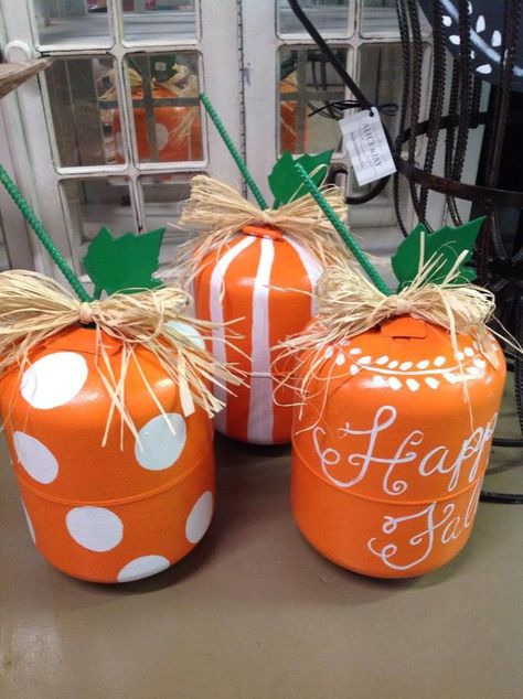 Alice & Jay polka dotted propane tank pumpkin Propane Tank Ideas, Propane Tank Art, Propane Tanks, Helium Tank, Door Stoppers, Lp Tank, Tank Art, Ceramic Door Knobs, Rustic Crafts