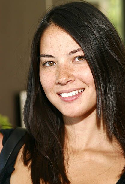 Olivia Munn Body, Oliva Munn, Olivia Nunn, Olivia Munn Style, Electrician Humor, Mastectomy Surgery, Mastectomy Scars, Pamela Andersen, Double Mastectomy