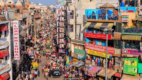 #Delhi: The Asian city that caters to everyone — #Travel #India via @bbctravel Delhi Market, Zanzibar Island, Delhi Hotel, Delhi Travel, Travel Safety, Taxi Service, Delhi India, Survival Guide, India Travel