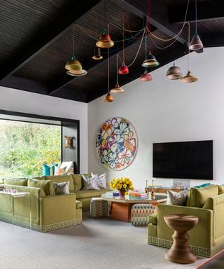 Volted Ceiling Ideas Living Rooms, Colorful Vaulted Ceiling, Racked Ceiling Living Room, Volted Ceiling Ideas, Vaulted Ceiling Paint, Vaulted Ceiling Paint Ideas, Painted Vaulted Ceiling, Vaulted Ceiling Living Room Open Concept, Half Vaulted Ceiling Living Room