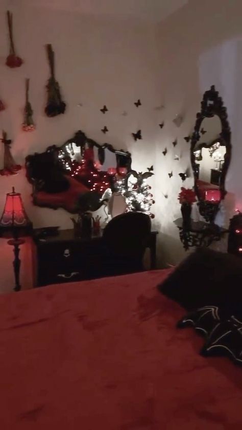 Goth Princess Bedroom, Vampy Bedroom Aesthetic, Gothic Princess Bedroom, Gothic Coquette Room, Victorian Aesthetic Bedroom, Red And Black Bedroom, Gothic Dresser, Gothic Bedroom Ideas, Goth Room