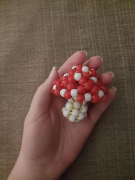 Mushroom Kandi Pattern, Kandi Mushroom Tutorial, Pony Bead Mushroom, Kandi Collar, Kandi Mushroom, Kandi Core, Kandi Crafts, Kandi Designs, Mushroom 3d