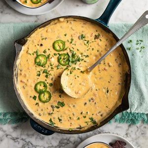 Hot Cheese Dip Recipe: How to Make It Jack Cheese Recipes, Pepper Jack Cheese Recipes, Cowboy Queso, Football Dip, Homemade Tortilla, Potluck Ideas, Queso Recipe, Meals Recipes, St Peters