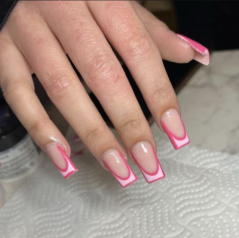 French Tip With Outline Acrylic Nails, French Tips With Outline, French Outline Acrylic Nails, French Tip Outline Nails, Outlined French Tip, Outlined French Tip Nails, French Outline Nails, Outline French Tip, Outline Nail Design