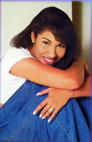 Selena Selena Quintanilla Outfits, Selena Quintanilla Fashion, Selena Pictures, Selena Q, Tejano Music, Selena Quintanilla Perez, Selena Quintanilla, Role Models, Beautiful People