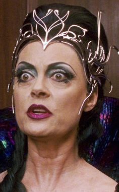 *QUEEN NARISSA (Susan Sarandon) ~ 'Enchanted' , 2007 Queen Narissa, Steampunk Belle, Evil Queen Makeup, Cinema Makeup, Enchanted Movie, Rick Baker, Forest Queen, Harry And The Hendersons, Sleeping Beauty Ballet