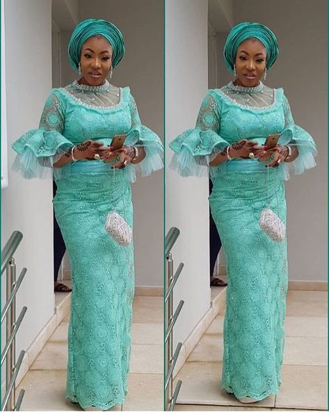 Beautiful style @gerrybello #ankaracollections #asoebi #asoebibella Lgbo Blouse, Senegal Dress, Lace Blouse Styles, Latest Lace Styles, Asoebi Lace Styles, Asoebi Lace, Nigerian Lace Styles, African Lace Styles, Lace Gown Styles