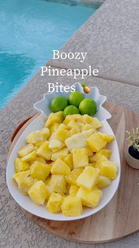 Linda | Home Inspo| Entertaining | Easy Recipes & DIYs | Boozy Pina Colada bites are a delicious way to serve pineapple. 🍍🥥 Chunks of juicy pineapple soaked in coconut cream and Malibu rum are… | Instagram Spiked Pineapple Chunks, Boozy Pineapple Bites, Malibu Rum Pineapple Drinks, Boozy Fruit, Malibu And Pineapple Drinks, Drinks With Pineapple Malibu Rum, Boozy Pina Colada Bites, Drunken Pineapple, Boozy Pineapple