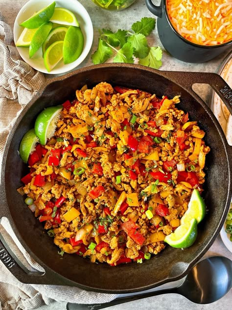 Chicken Skillet Recipes Healthy, Ground Chicken Recipes Easy, Chicken Bell Pepper Recipes, Fajita Skillet, Chicken Peppers And Onions, Pepper Recipes Healthy, Ground Chicken Recipes Healthy, Mini Peppers, Healthy Meat Recipes