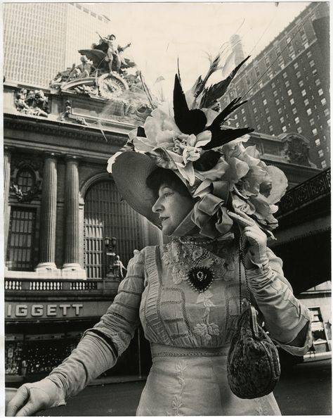 Bill Cunningham's Shots of Historic Dresses Matched to Famous Buildings     http://www.wnyc.org/story/fashion-photographers-take-facades/ Bill Cunningham New York, Edwardian Hat, Bill Cunningham, New York Pictures, Grand Central Terminal, Grand Central, Period Costumes, Street Photographers, Black And White Prints