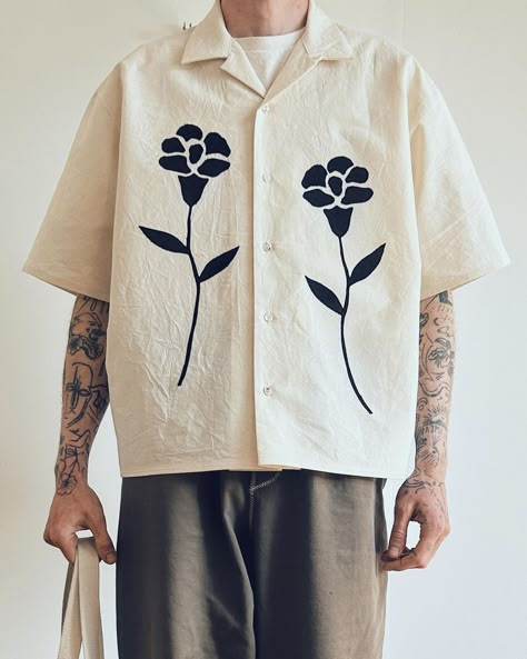 All Posts • Instagram Fashion On A Budget, Looks Hip Hop, Trendy Shirt Designs, Brittany France, Mens Outfit Inspiration, Mode Casual, Stylish Mens Outfits, Men Fashion Casual Outfits, Flower Shirt