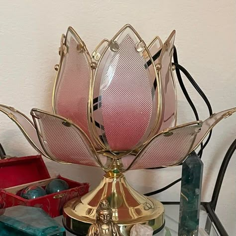 Vintage Flower Lamp, Lotus Flower Lamp, Flower Lamps, Touch Lamps, Lotus Lamp, Disney Room Decor, Disney Rooms, Flower Lamp, Cool Lamps