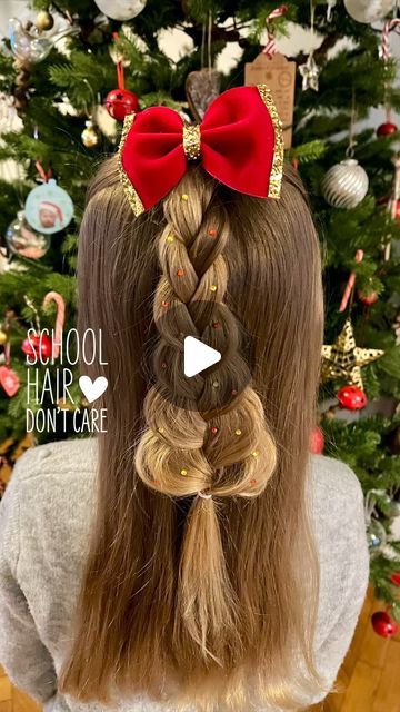 Xmas Hairstyles For Kids, Candy Cane Hairstyles For Kids, Christmas Girl Hairstyles, Christmas Hair For Kids, Girls Holiday Hairstyles, Girls Christmas Hairstyles, Christmas Hair Ideas For Kids, Holiday Hair Dos, Holiday Hairstyles For Kids