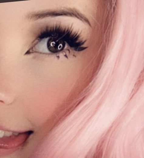 Bell Delphine Makeup, Belle Delphine Makeup, Old Belle Delphine, Kawaii Egirl Makeup, Bella Delphine, Belle Delphine Makeup Tutorial, Gamer Girl Makeup, Egirl Gamer Makeup, Pink Egirl Make Up