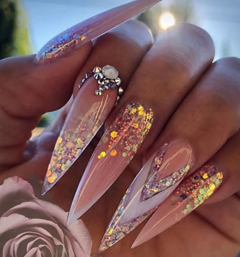 Love these glitter set by @nailsby_evon. 😍😍😍 Johnny Tran, Nails With Glitter, Stiletto Nails Designs, Her Nails, Glam Nails, Luxury Nails, Coffin Nails Designs, Beautiful Nail Art, Bling Nails