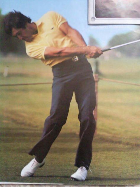 Golfing Images, Golf Pics, Seve Ballesteros, Golf Tips Driving, Golf Room, Golf Images, Chipping Tips, Golf Stance, Golf Driver