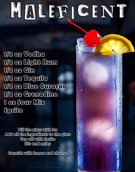 Disney Mixed Drinks, Dark Rum Cocktails, Shots Alcohol Recipes, Bartender Drinks Recipes, Fun Drinks Alcohol, Summer Drinks Alcohol, Cocktail Drinks Alcoholic, Halloween Cocktail, Drink Recipe Book