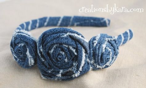 Dollar Store Denim Rosette Headband Tutorial Crafts With Old Jeans, Recycled Denim Crafts, Jean Crafts Ideas, Denim Placemats, Reuse Old Jeans, Återvinna Jeans, Denim Headband, Denim Hair, Rosette Headband