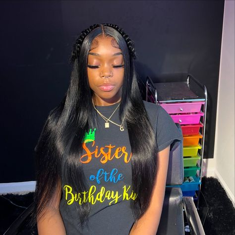 Snapped😍Love the amazing style from stylist @hair.bytt💕   Follow @bombtress_hair for more hair trends🤗  Pick out your fav wig and enjoy good hair days🤩  . . . . . . . . . . . . #explore #hairtrends #crownbraid #butterflybraids #bussdown #lacefrontwig #edgeslaid #straighthairwigs #straightwig #lacefront #wigunits #wiginstall #lacewigs #lacefrontalwig #issawig #wigstore #wigsale #wigsforsale #affordablewigs #gluelesswig #transparentlace #frontalunits #frontalwig #closurewig #hdwigs Viral Wig Hairstyles, Straight Hair Lace Front Wig Styles, Styles On Straight Wig, Wig Hairstyles Straight Hair, Straight Wig Hairstyles, Cute Wig Hairstyles, Affordable Wigs, Wig Store, Birthday Hair