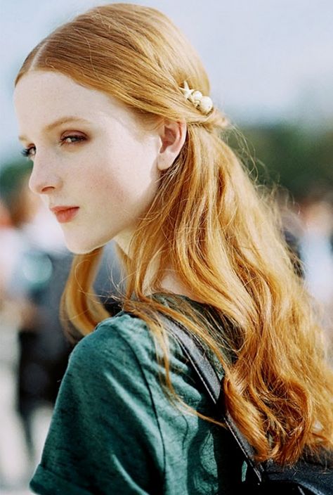 Madison Stubbington, Graduation Hairstyles With Cap, Mysterious Skin, Woman With Red Hair, Vanessa Jackman, Girls Hairstyles Easy, British Wedding, Daphne Blake, Red Heads