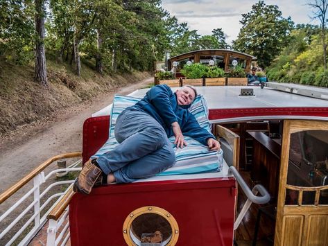 Barge holidays in France:Canal du Midi cruise: Travel Writer Review: Dutch Barge Houseboats, Barges For Sale, Canal Boat Painting, Barge Boat, Canal Boats England, Canal Barge, Canal Du Midi, Dutch Barge, Canal Boat Narrowboat