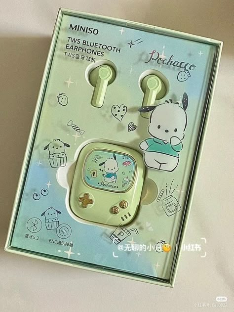 Miniso Sanrio Earphones, Cute Headphones, Cute Furniture, Retro Gadgets, Follow Back, Cute Stationary, Hello Kitty Items, Cool Gadgets To Buy, Cute Room Decor