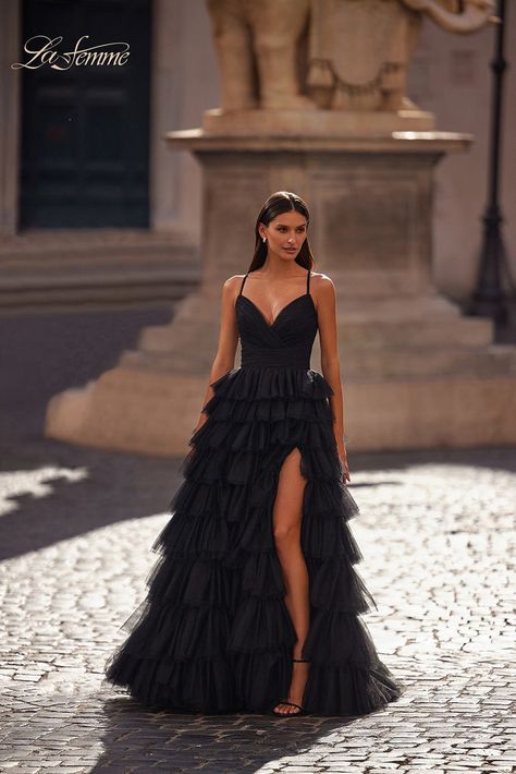 Matric Dance Dresses, Tiered Prom Dress, Long A Line Skirt, Prom Dress Stores, Perfect Little Black Dress, Prom Designs, Tulle Ball Gown, Designer Prom Dresses, A Line Prom Dresses