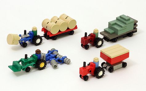 #LEGO #microscale Farm Equipment Lego Mini Builds, Lego Farm, Lego Tractor, Lego Micro Builds, Lego Microscale, Farm Vehicles, Micro Farm, Instructions Lego, Lego Club