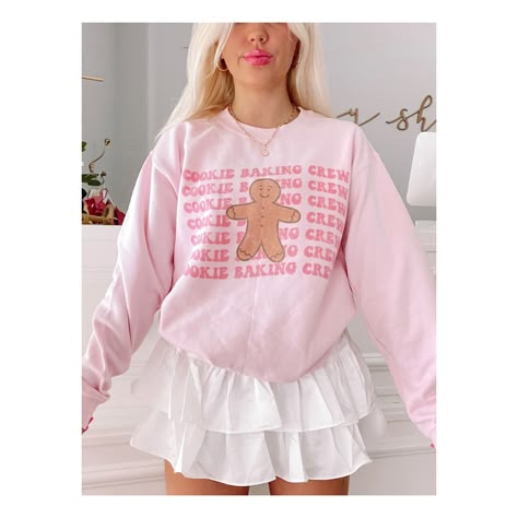 cookie baking crew? we're in!! Crew Neck Sweatshirt Cricut, Christmas Graphic Tee, Preppy Christmas Outfits, Preppy Christmas Outfit, Pink Christmas Shirt, Christmas Graphic Tees, Sassy Shortcake, Cookie Baking Crew, Cookie Shirt